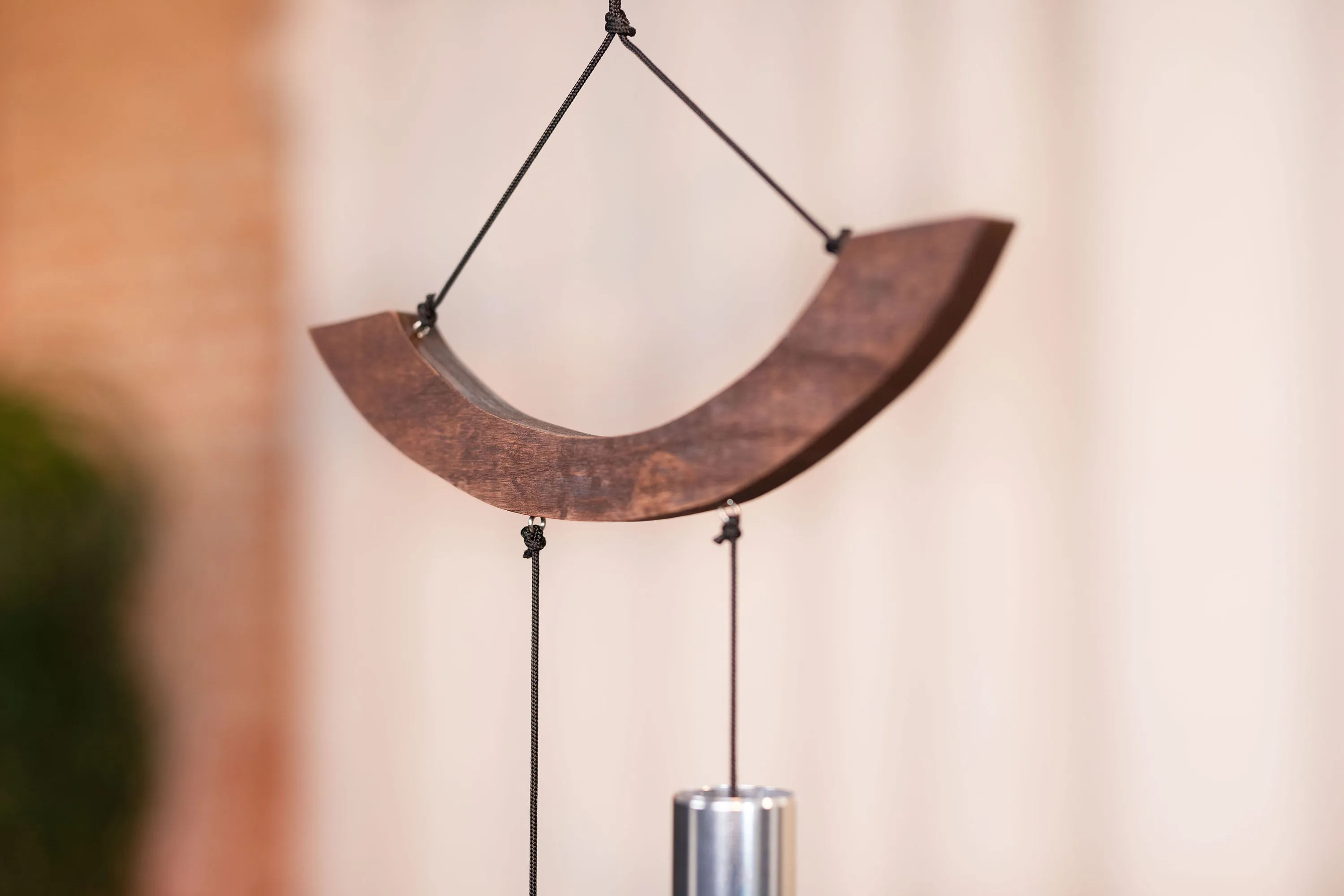 432 Hz Moon Meditation Chime 35" / 89 cm - Silver Bar & Wood