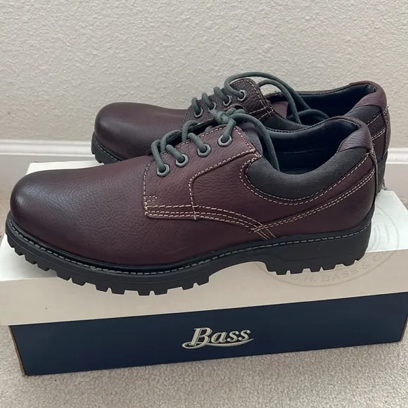 Bass KYLE II lace up brown leather shoes, size 11.5M