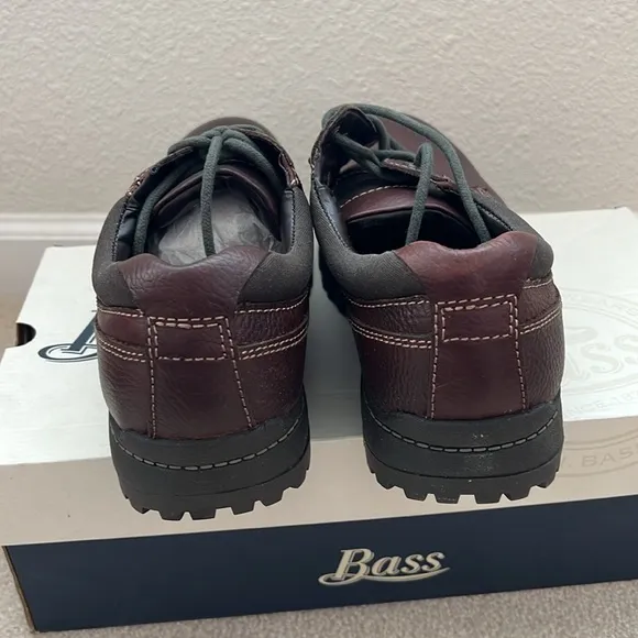 Bass KYLE II lace up brown leather shoes, size 11.5M