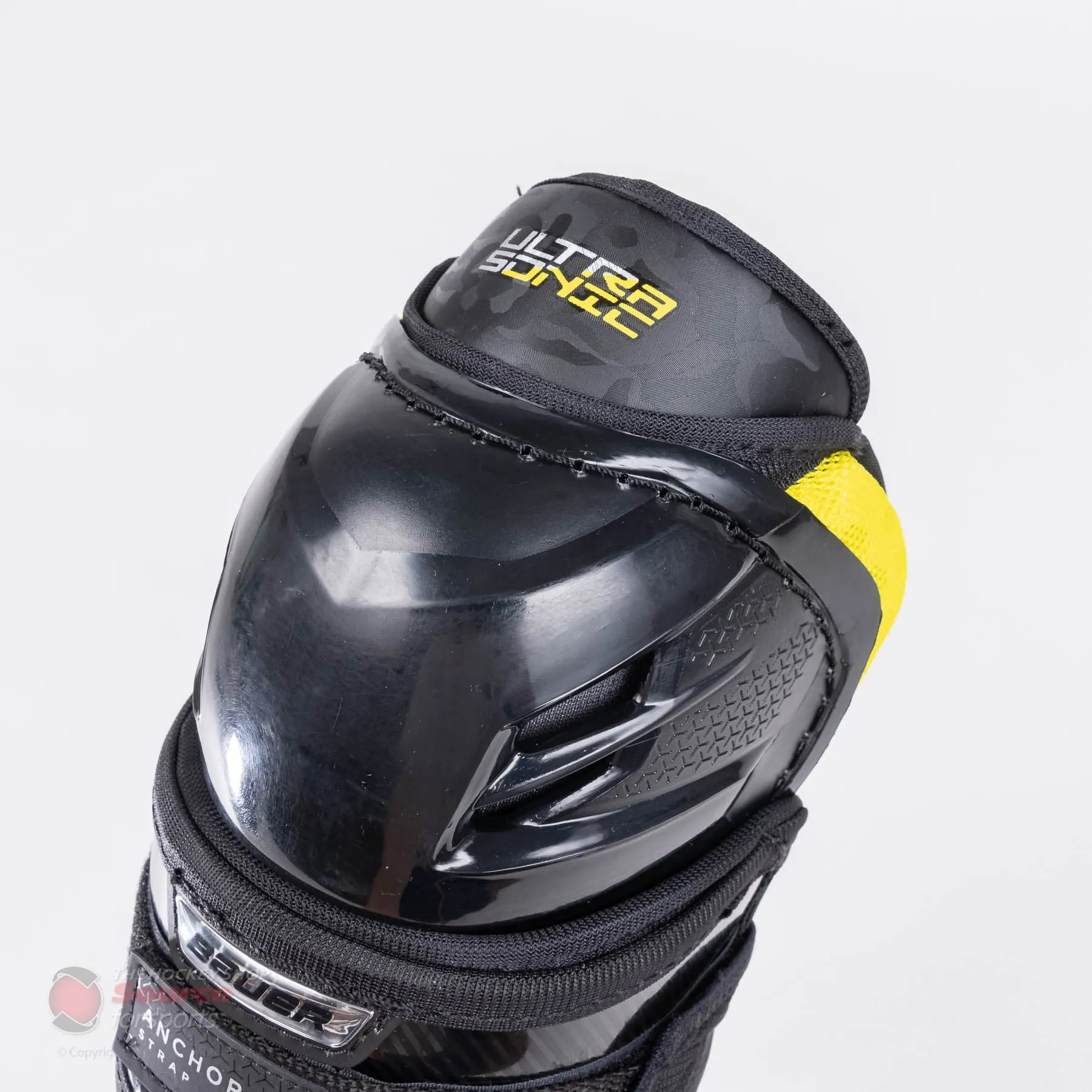 Bauer Supreme UltraSonic Junior Hockey Shin Guards