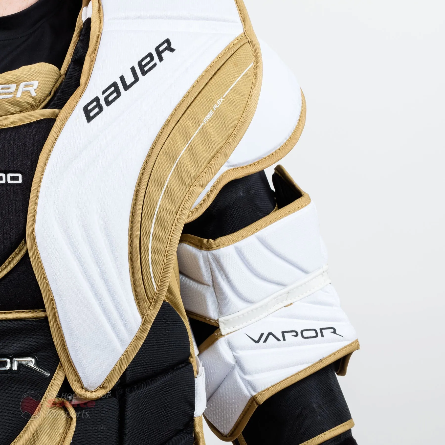 Bauer Vapor X900 Senior Chest & Arm Protector