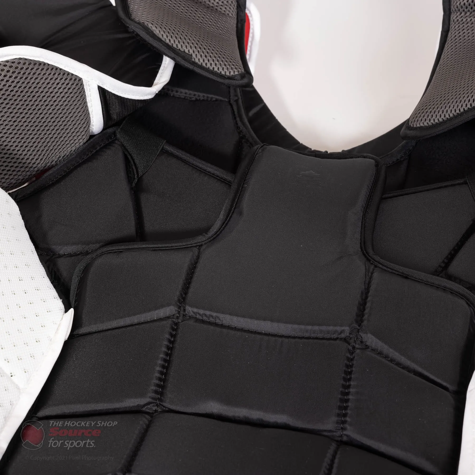 CCM Extreme Flex 5 Senior Chest & Arm Protector - White / Grey / Red