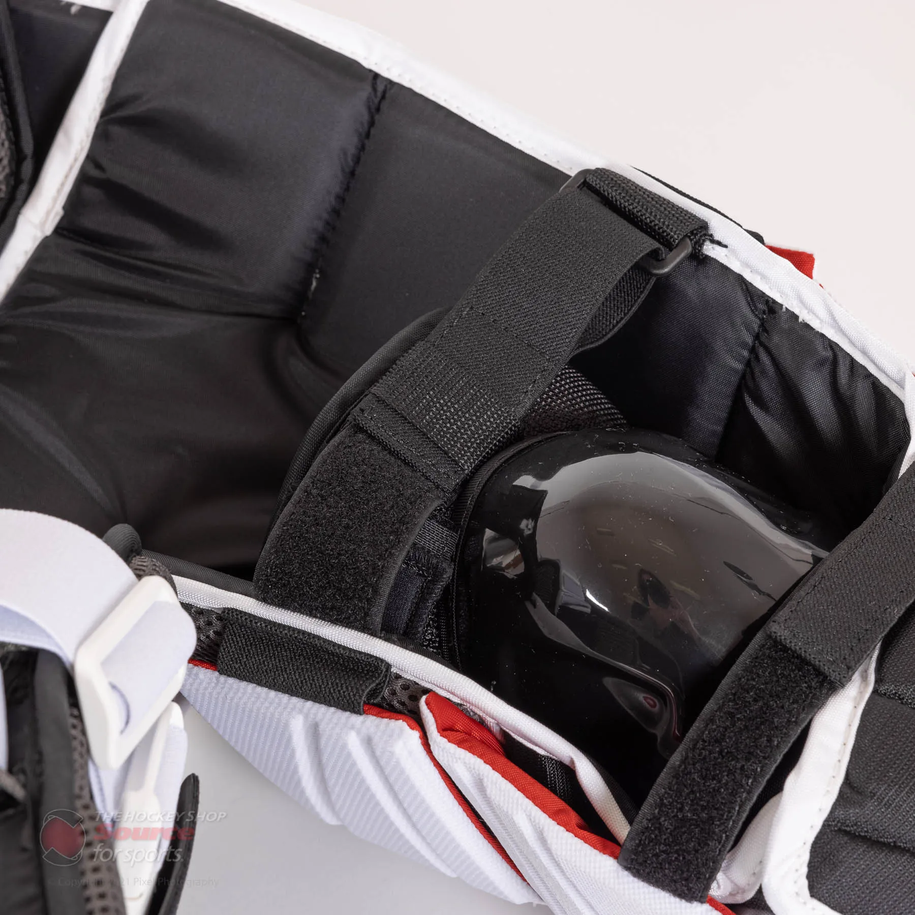 CCM Extreme Flex 5 Senior Chest & Arm Protector - White / Grey / Red