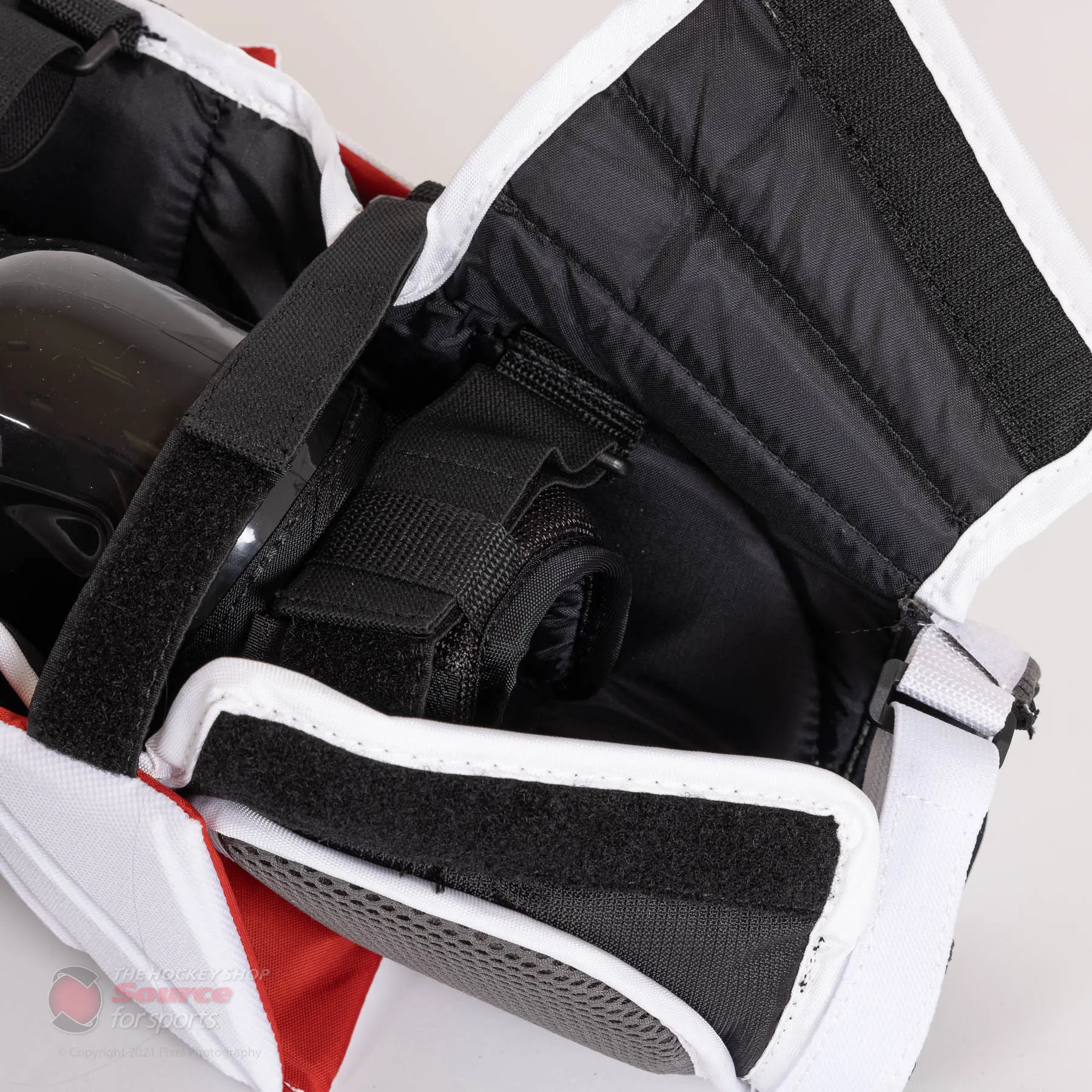 CCM Extreme Flex 5 Senior Chest & Arm Protector - White / Grey / Red