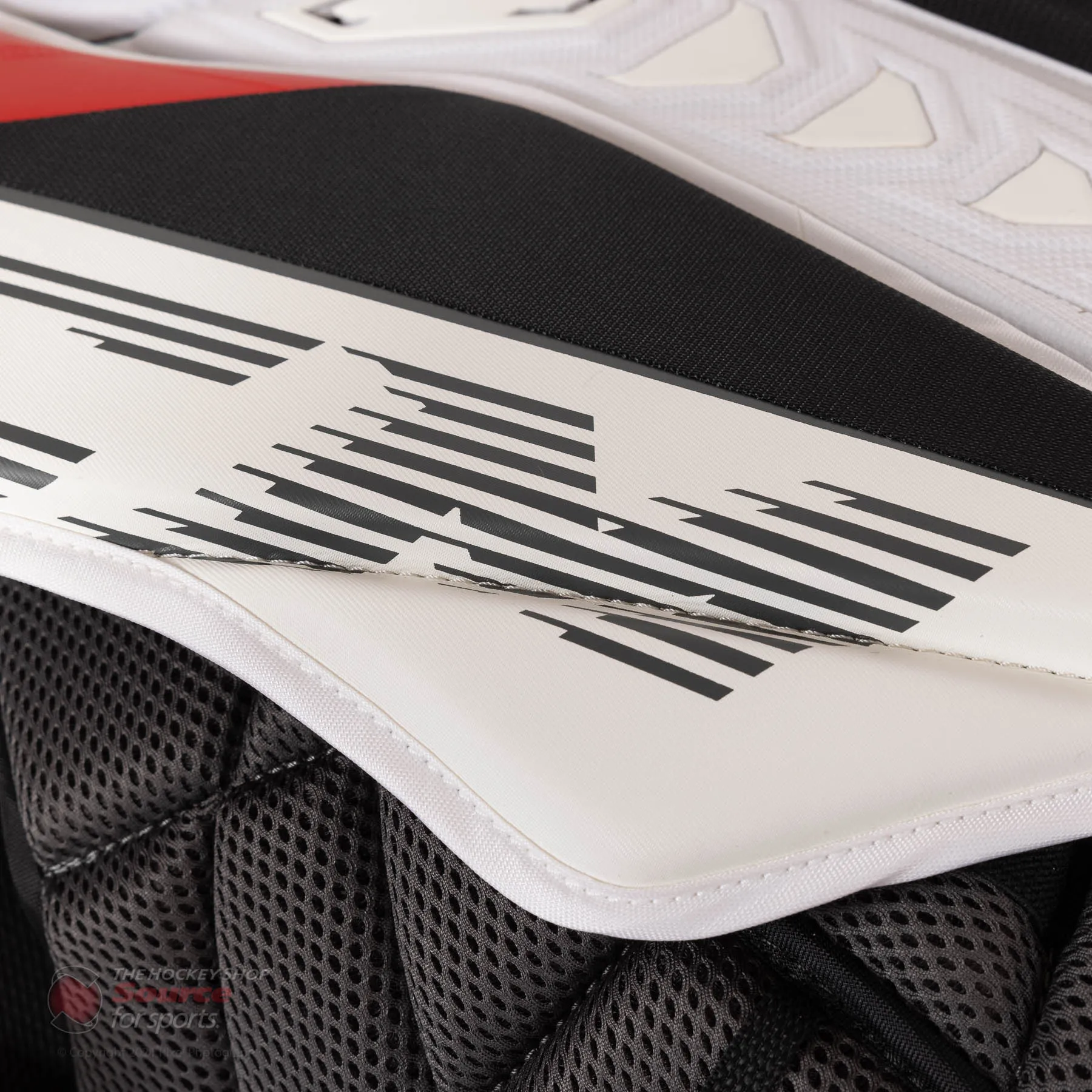 CCM Extreme Flex 5 Senior Chest & Arm Protector - White / Grey / Red
