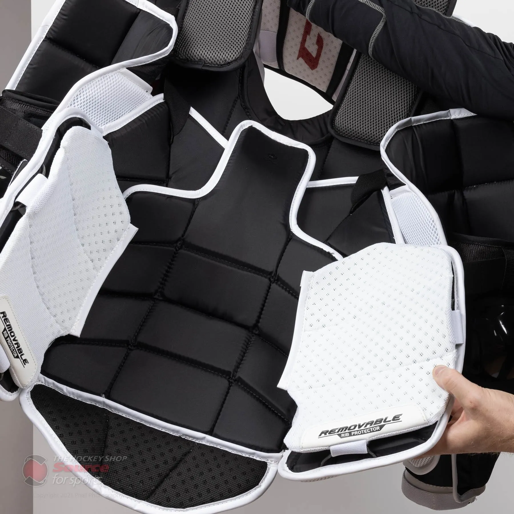 CCM Extreme Flex 5 Senior Chest & Arm Protector - White