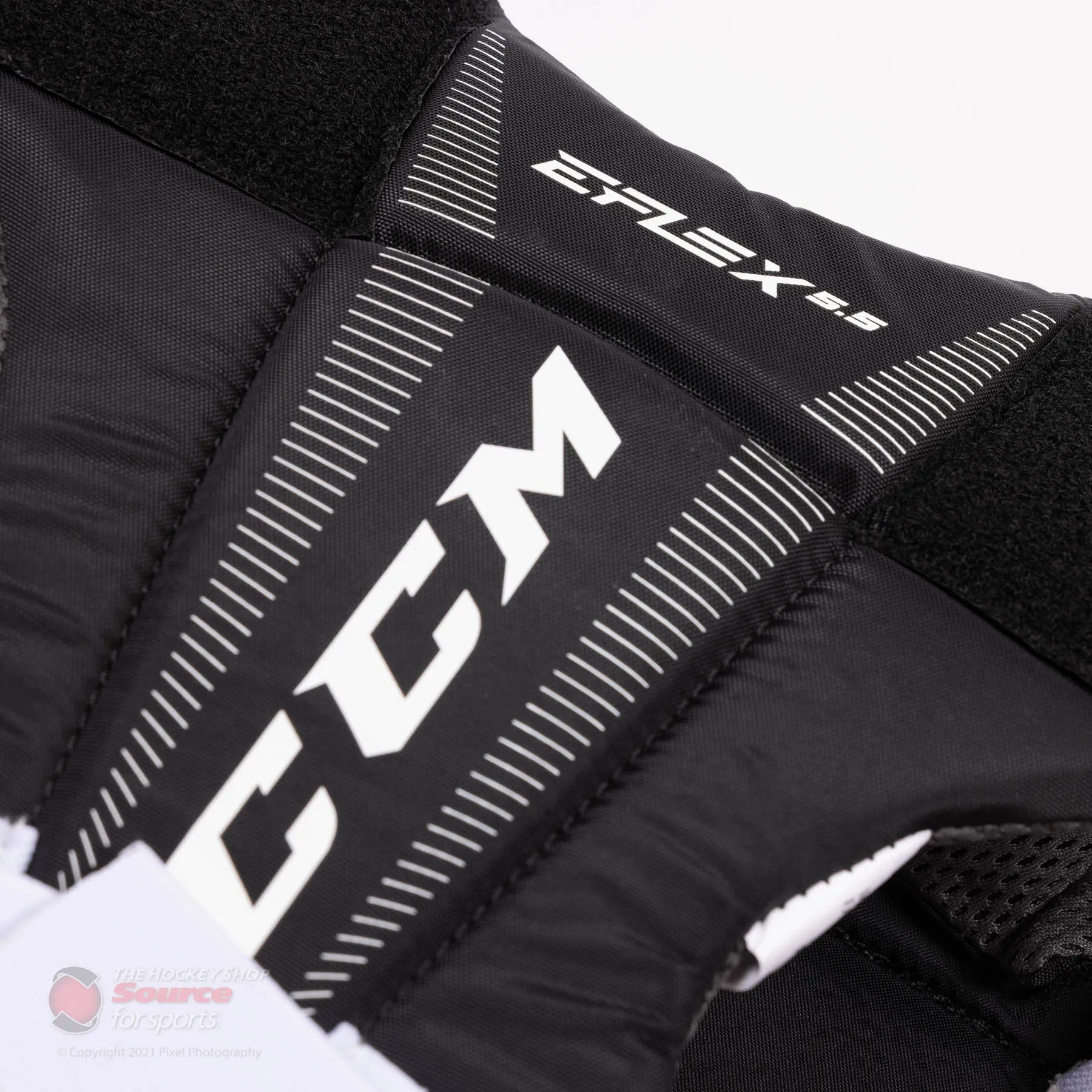 CCM Extreme Flex E5.5 Junior Chest & Arm Protector