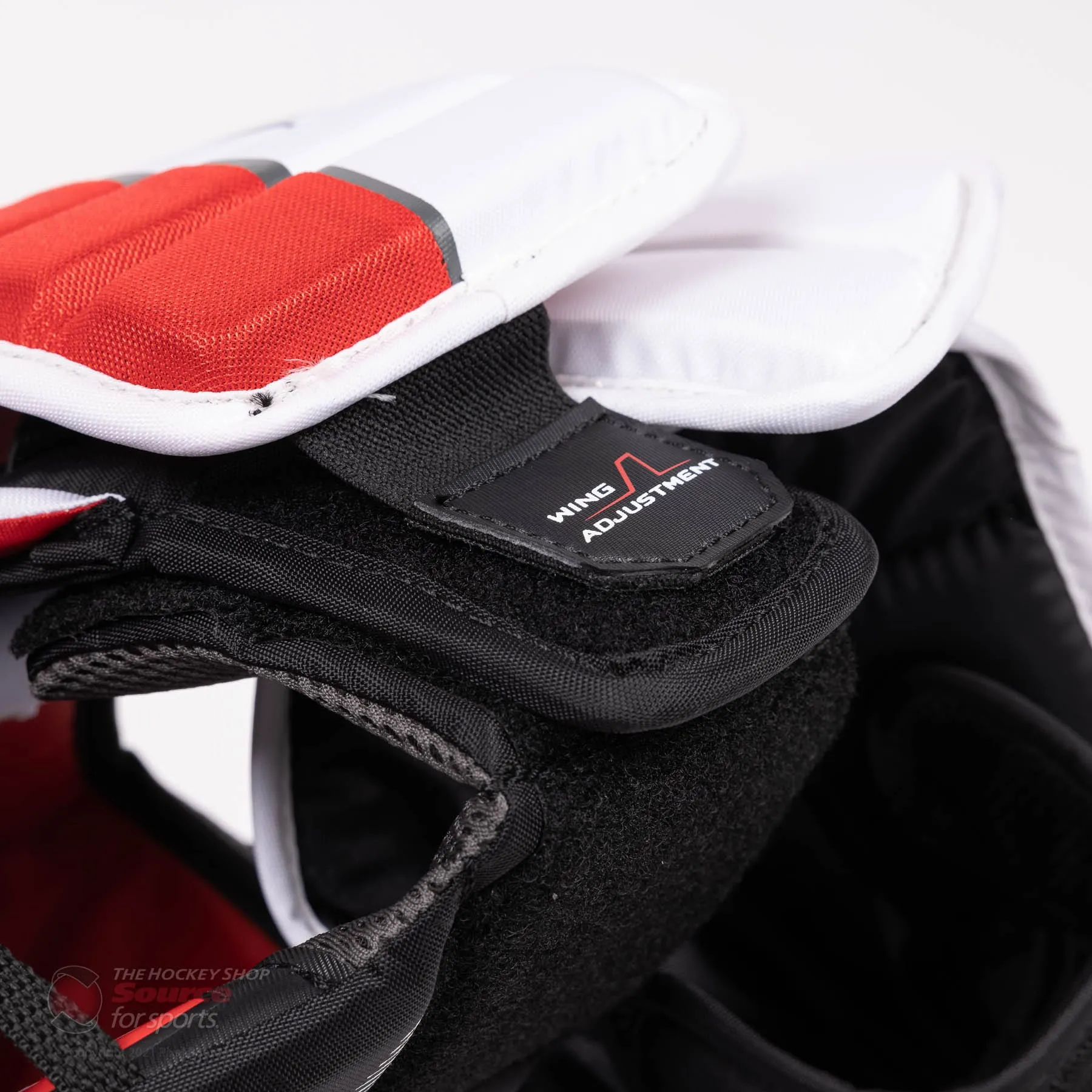 CCM Extreme Flex E5.5 Junior Chest & Arm Protector