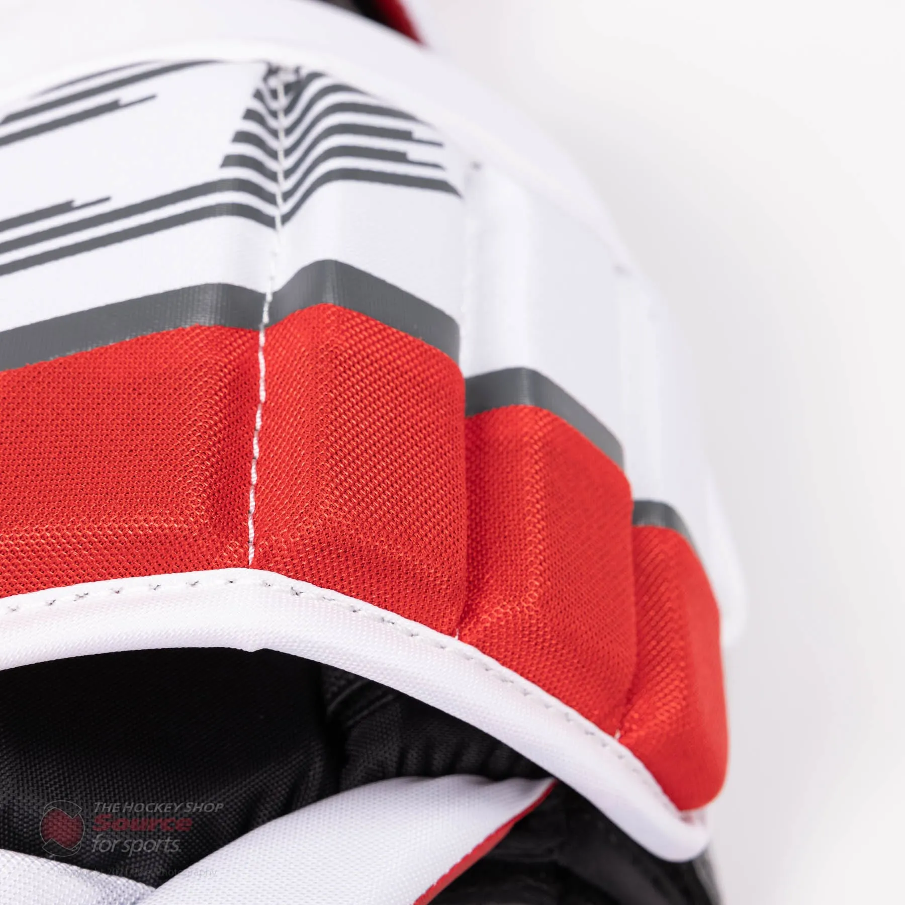 CCM Extreme Flex E5.5 Youth Chest & Arm Protector