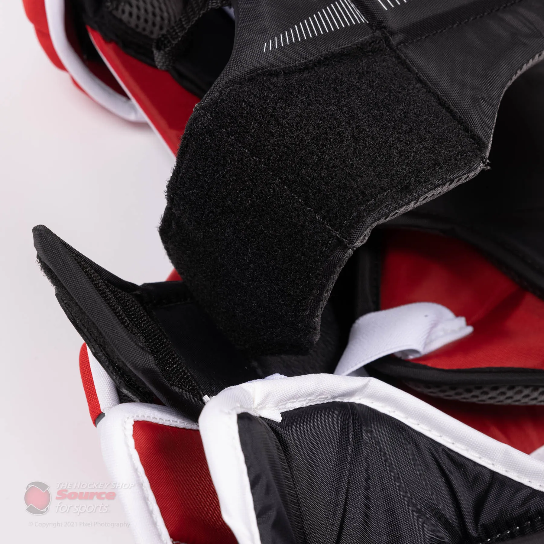 CCM Extreme Flex E5.5 Youth Chest & Arm Protector