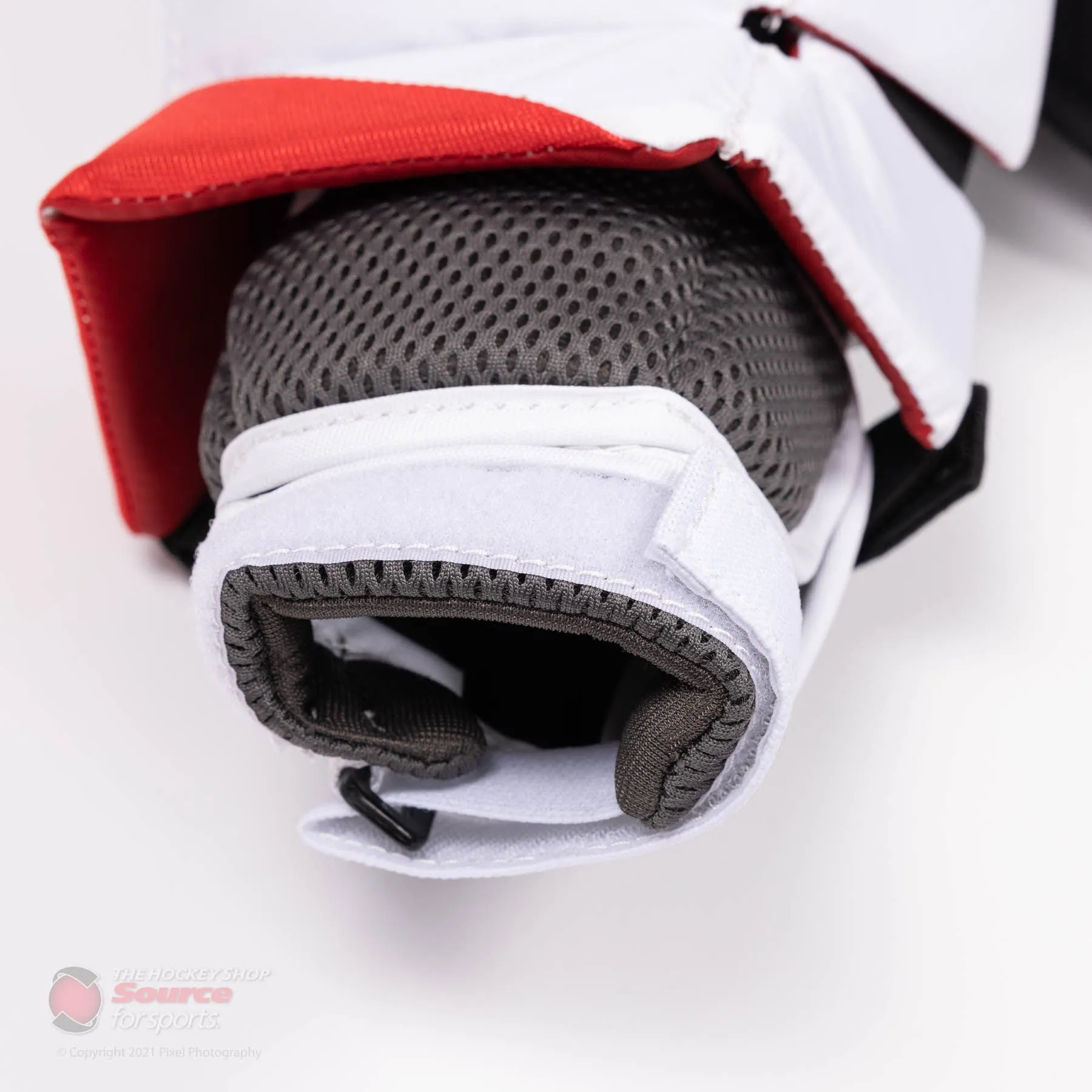 CCM Extreme Flex E5.5 Youth Chest & Arm Protector