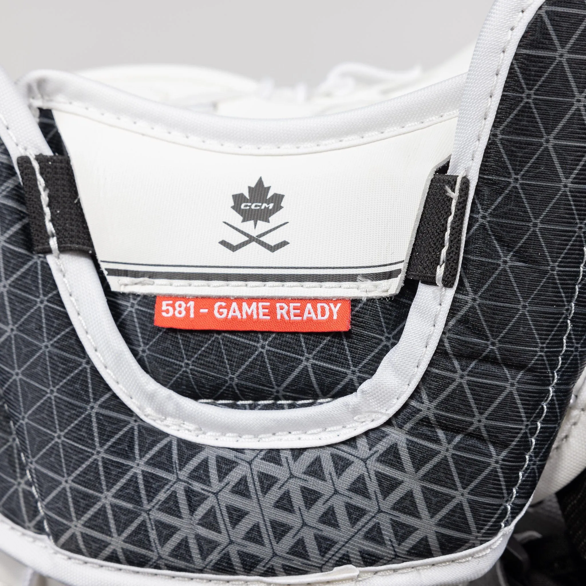 CCM Extreme Flex E6.9 Senior Goalie Catcher