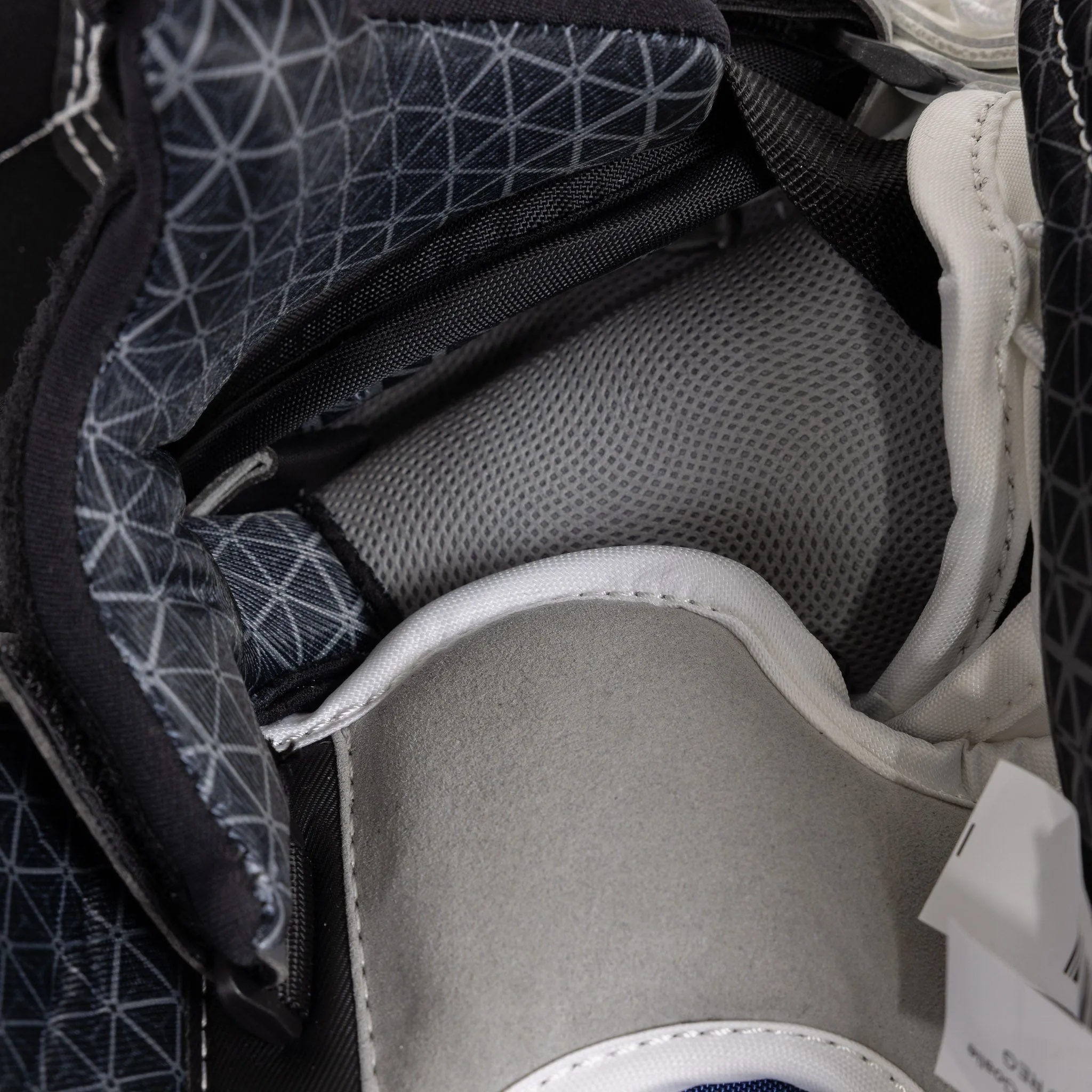 CCM Extreme Flex E6.9 Senior Goalie Catcher
