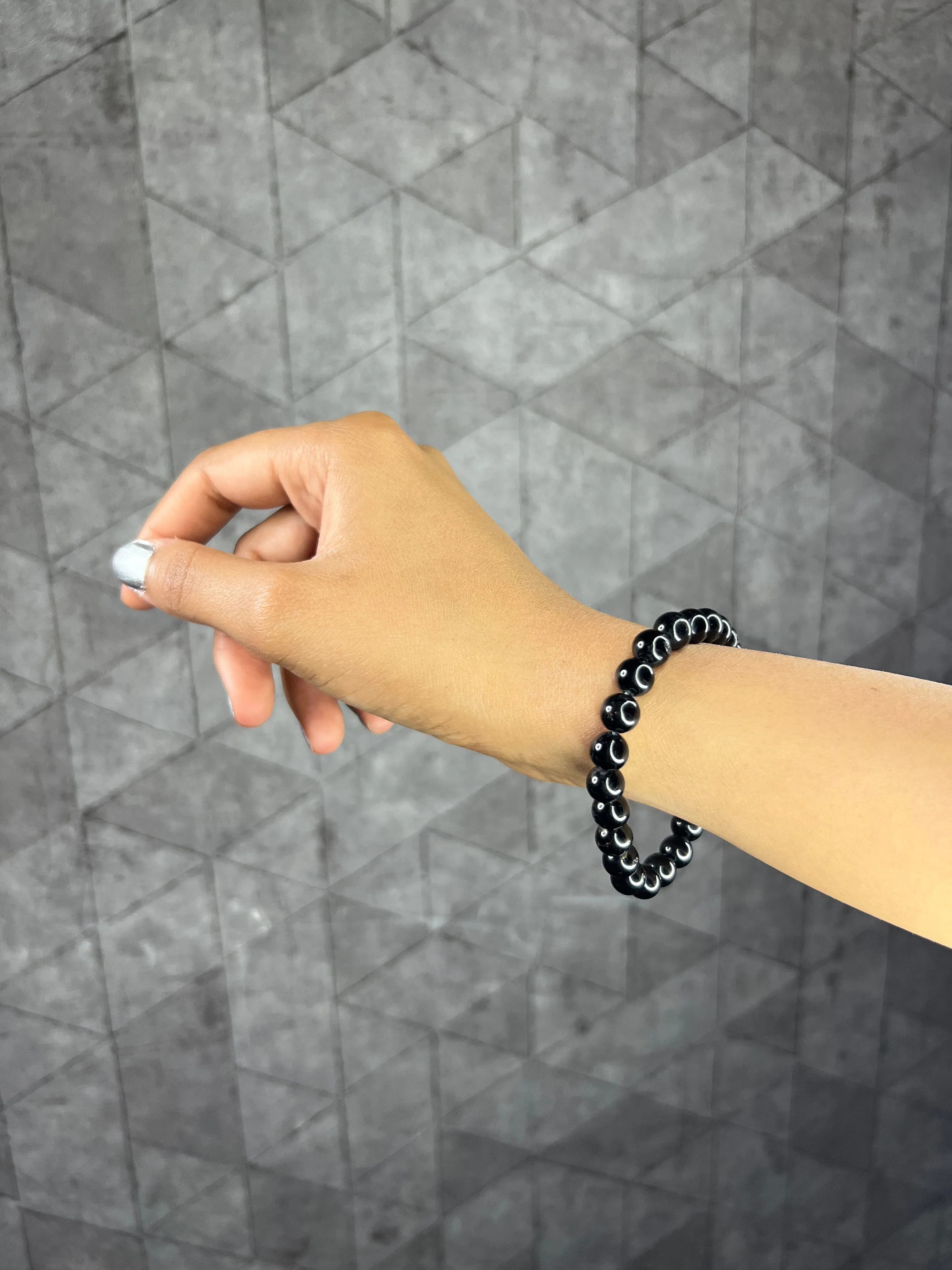 CERTIFIED BLACK TOURMALINE CRYSTAL BRACELET-BLACK COLOUR MEDITATION HEALING ACCESSORY HOME OFFICE GIFT JEWELLERY GIFT