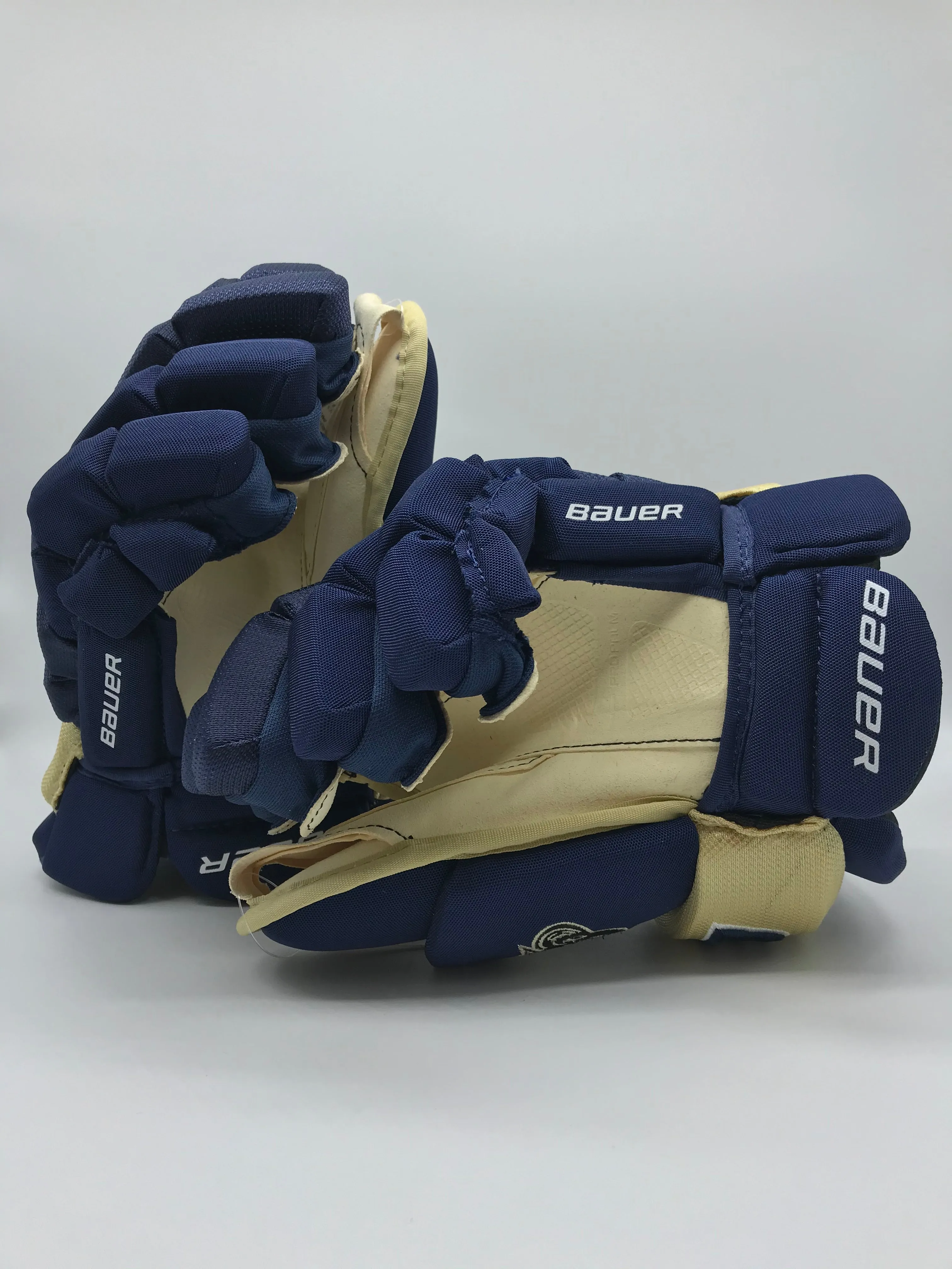 Intermediate Custom Team Vapor Pro Hockey Gloves