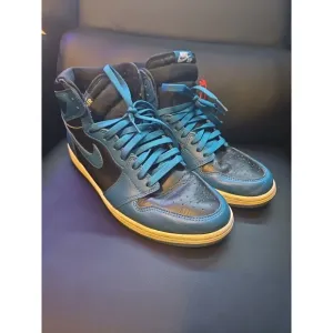 Jordan 1 Retro OG High Dark Marina Blue Mens Size 10.5 Pre-owned Shoes Only