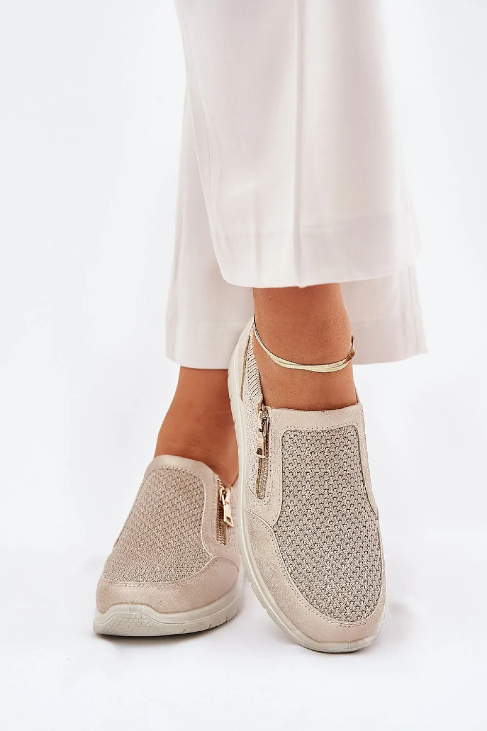 Low Shoes Step in style