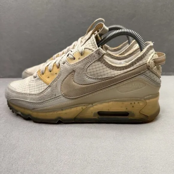 Nike Air Max 90 Terrascape Womens Size 7.5 Shoes Light Bone Athletic Trainers