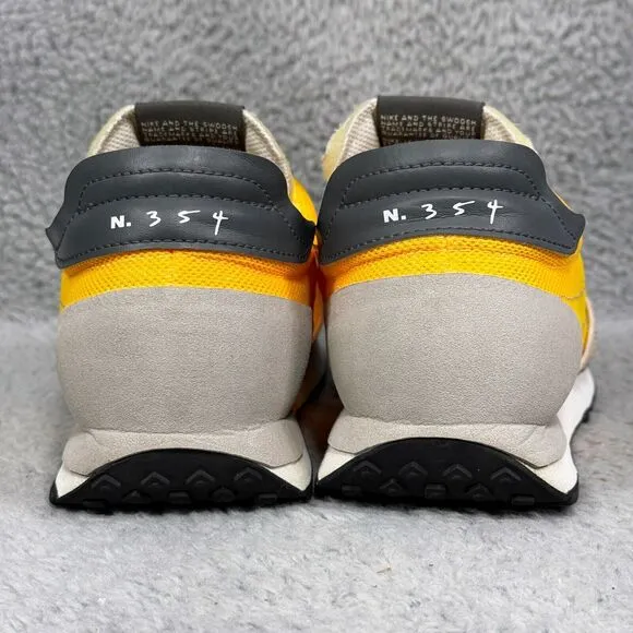Nike Daybreak Type Mens Size 9.5 Running Shoes Sneakers Laser Orange CJ1156-800