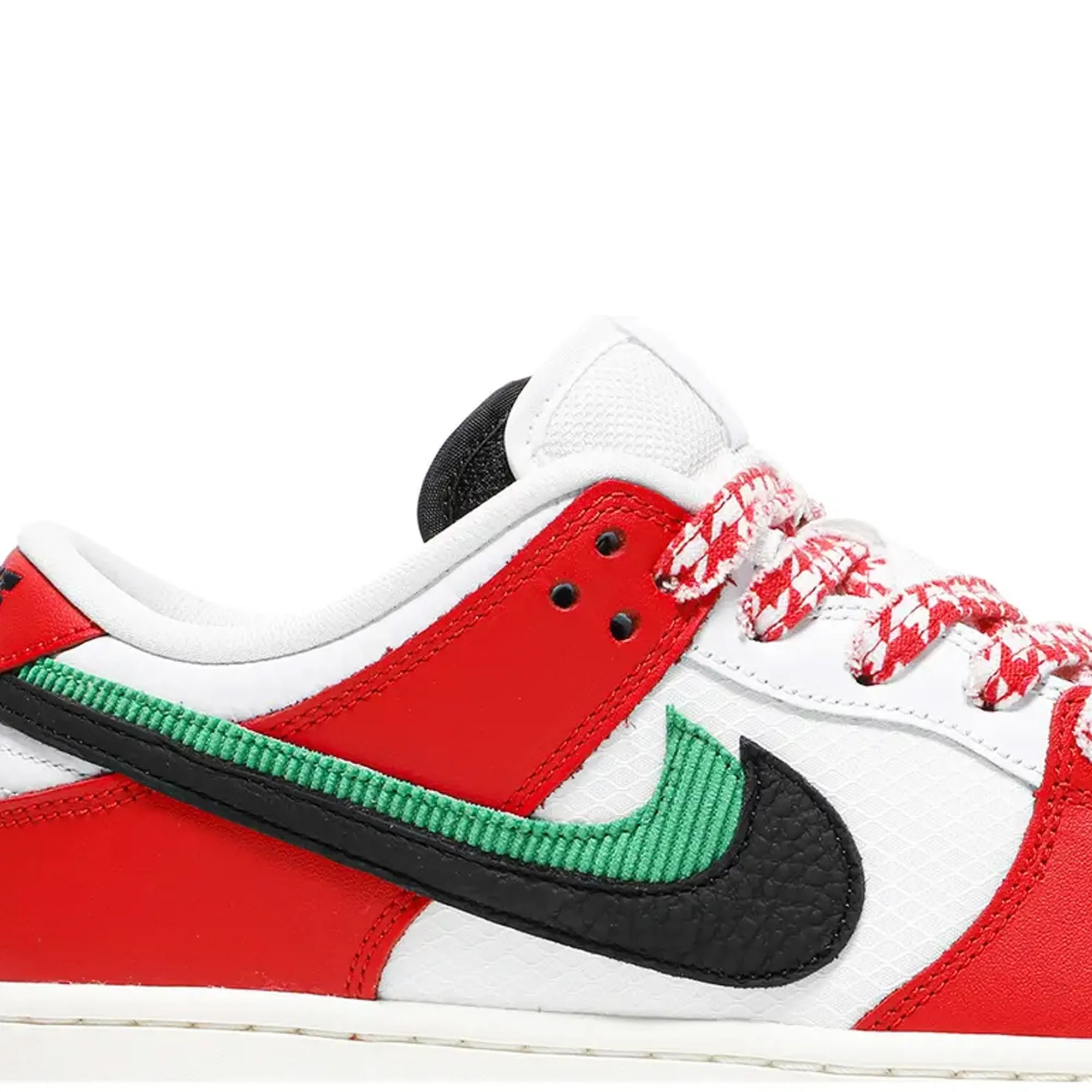 Nike SB Dunk Low 'Frame Skate Habibi' (2020)