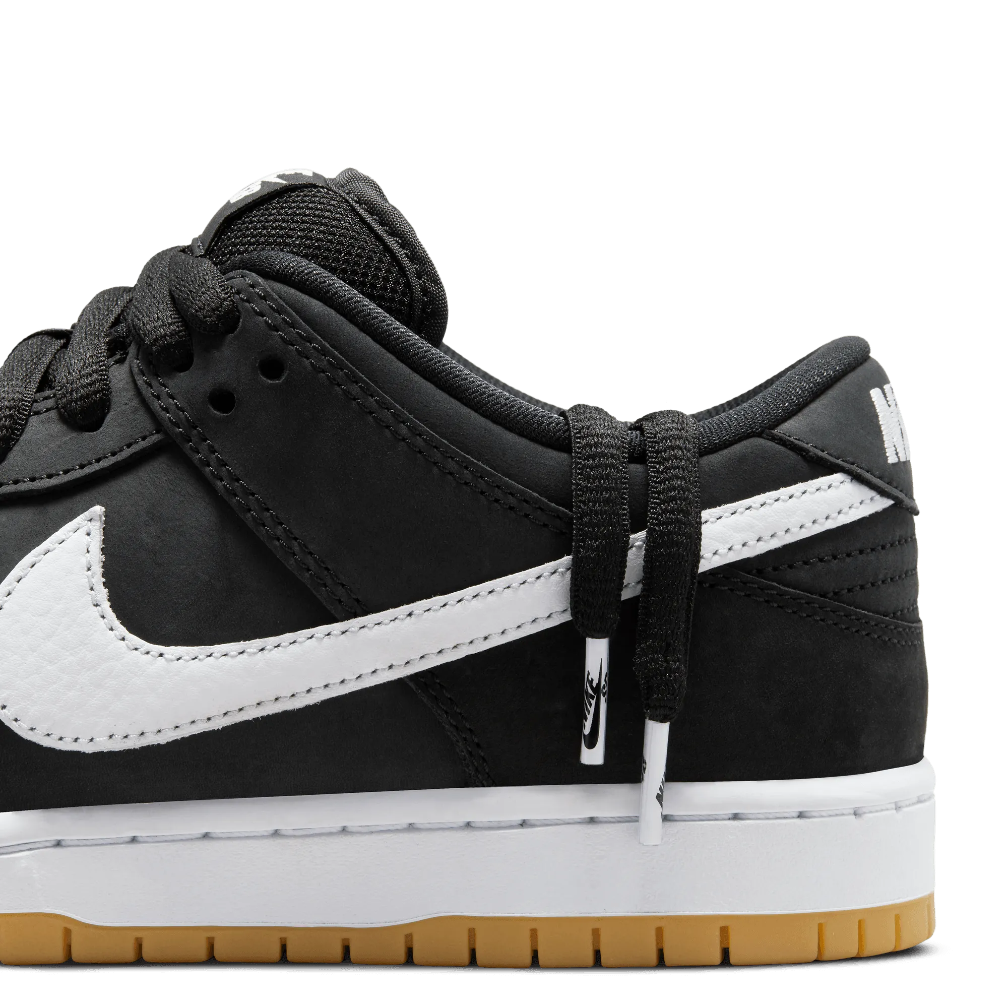 NIKE SB DUNK LOW PRO