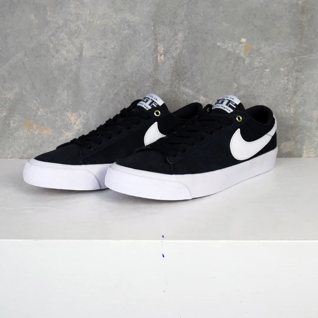 Nike SB Zoom Blazer Low Pro GT (Black/Black/White)