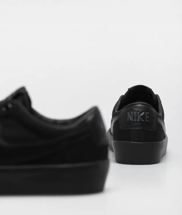 NIKE SB ZOOM BLAZER LOW PRO GT