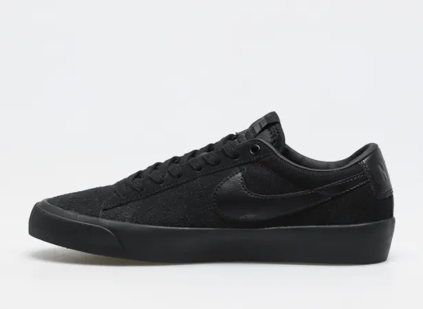 NIKE SB ZOOM BLAZER LOW PRO GT