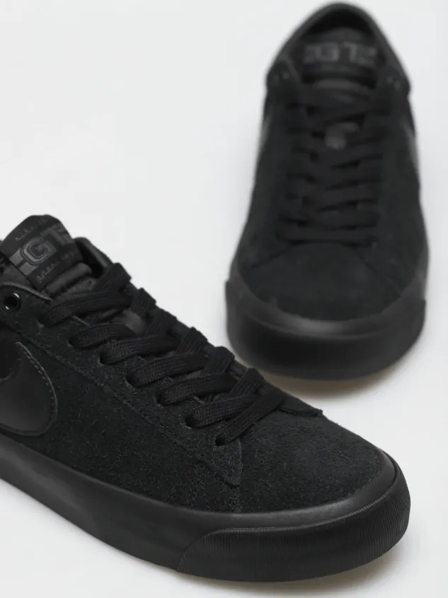 NIKE SB ZOOM BLAZER LOW PRO GT