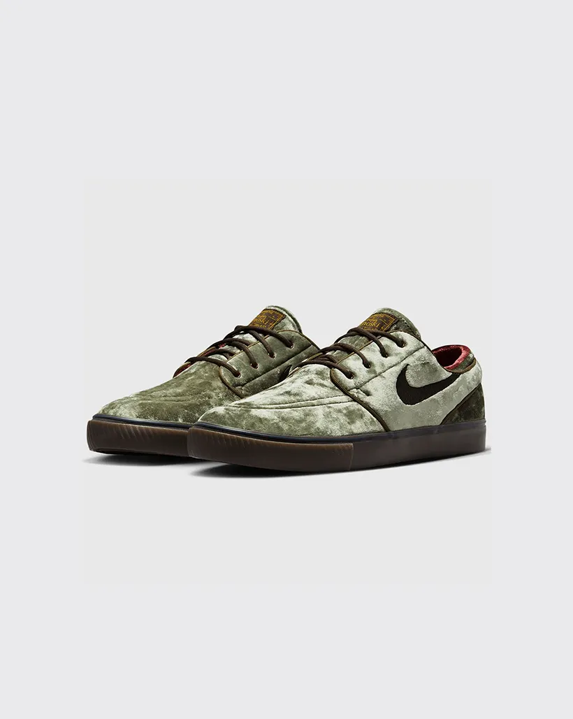 Nike SB Zoom Janoski OG  ‘City of Cinema’ Shoe