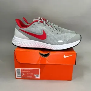 Nike Youth Size 6 Revolution 5 Running Shoes