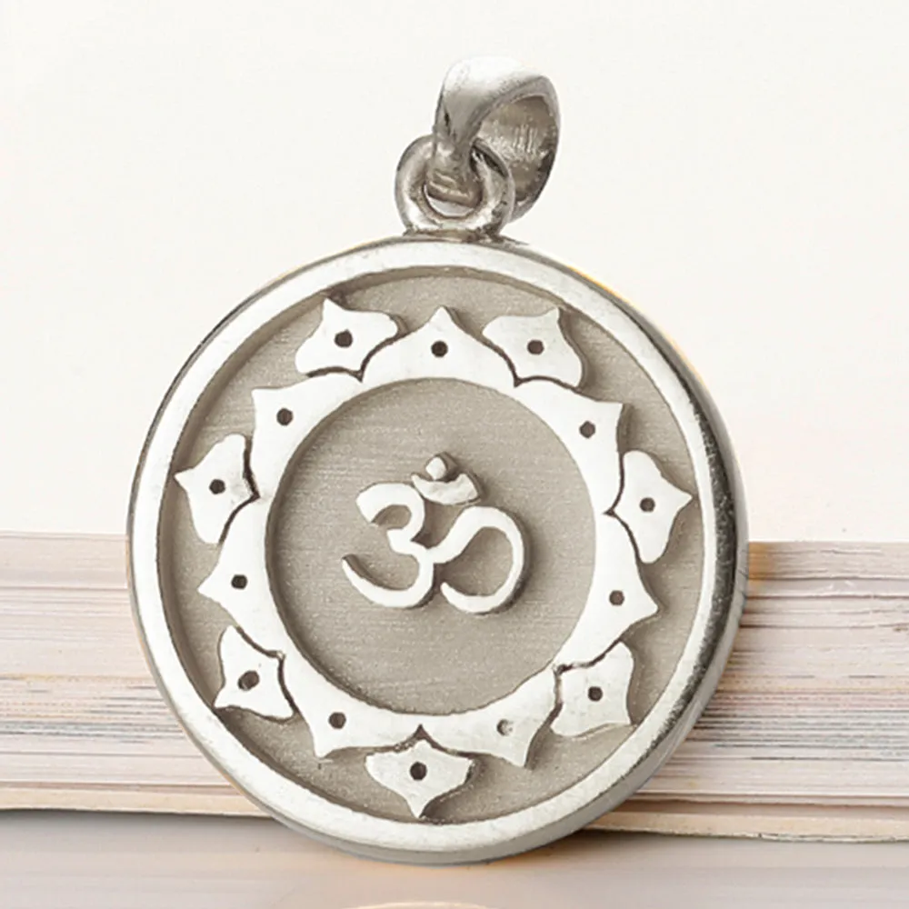 Solid Gold Meditation Yoga Om Yoga Disc Pendant