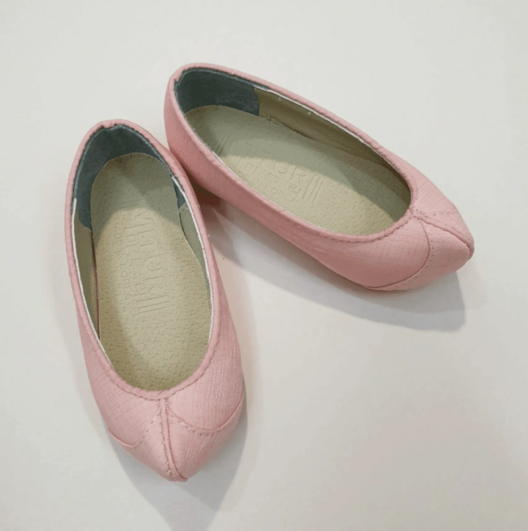 Stitched Solid Pink Girl Hanbok Shoes (130~140mm)