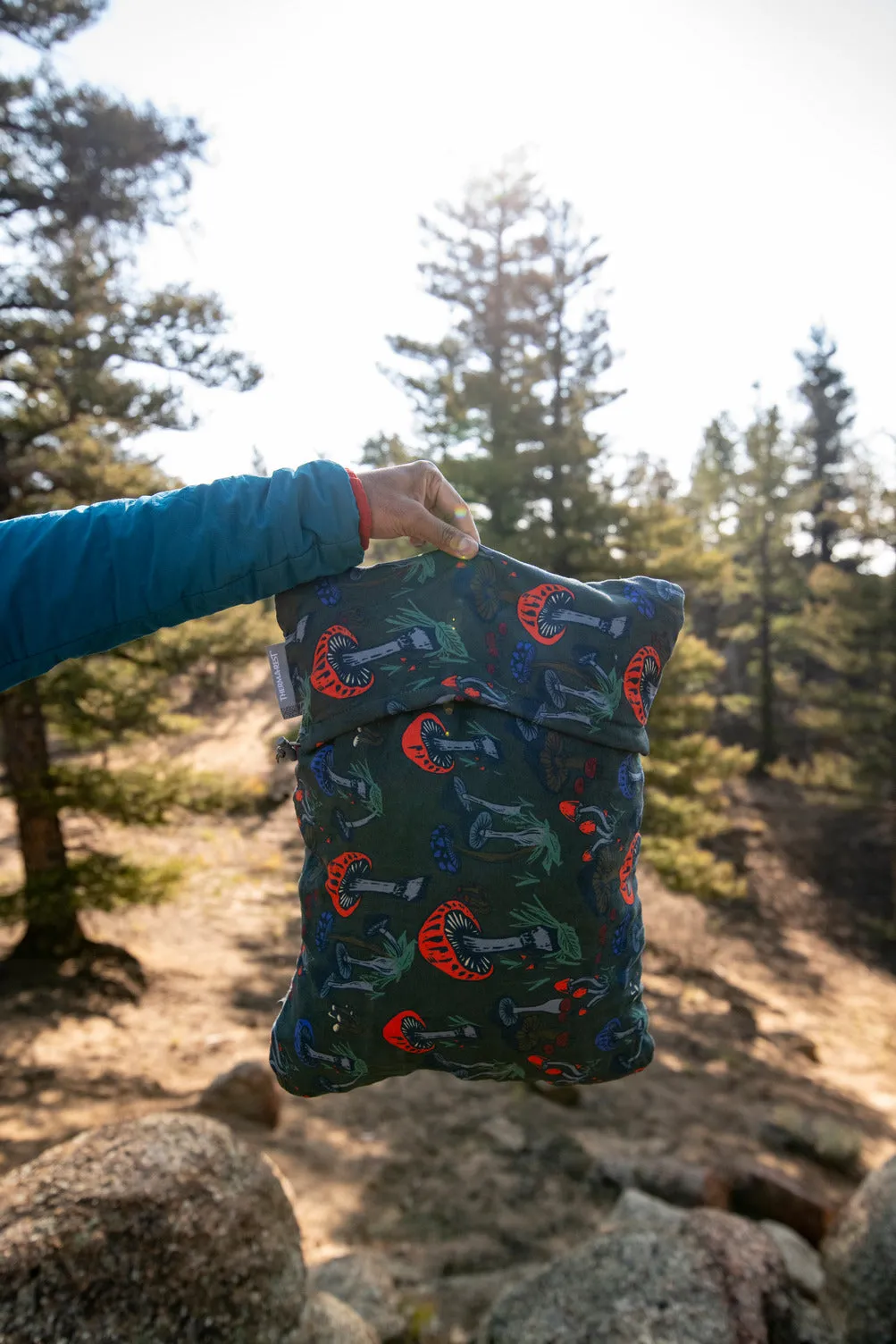 THERMAREST COMPRESSIBLE PILLOW CINCH - FUN GUY
