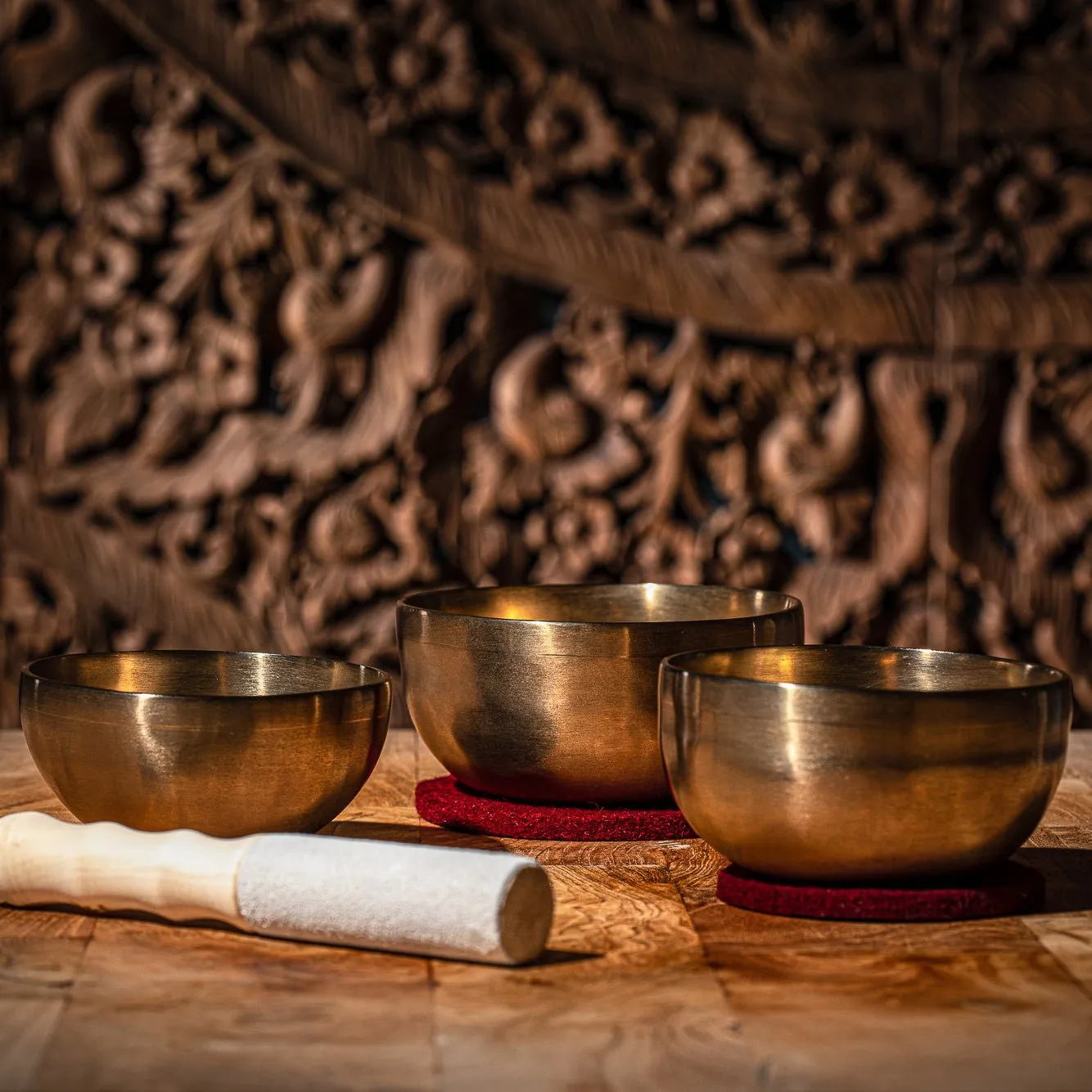 Universal Therapy Metal Singing Bowl Set of 3 Medium / 1500g
