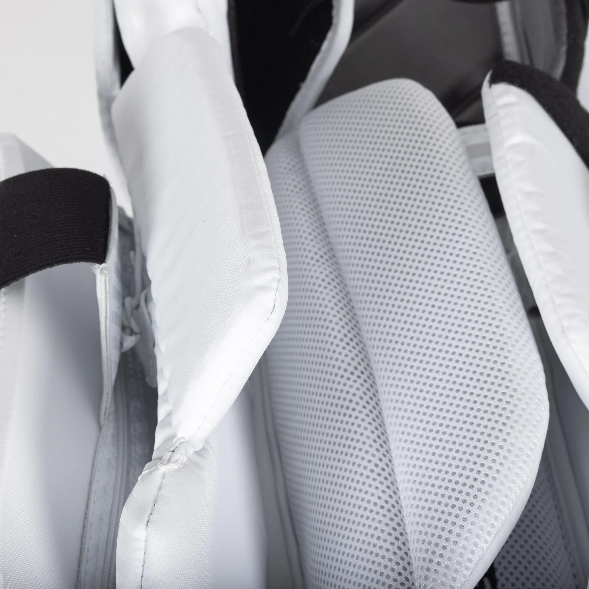 Vaughn Velocity V10 Intermediate Goalie Leg Pads