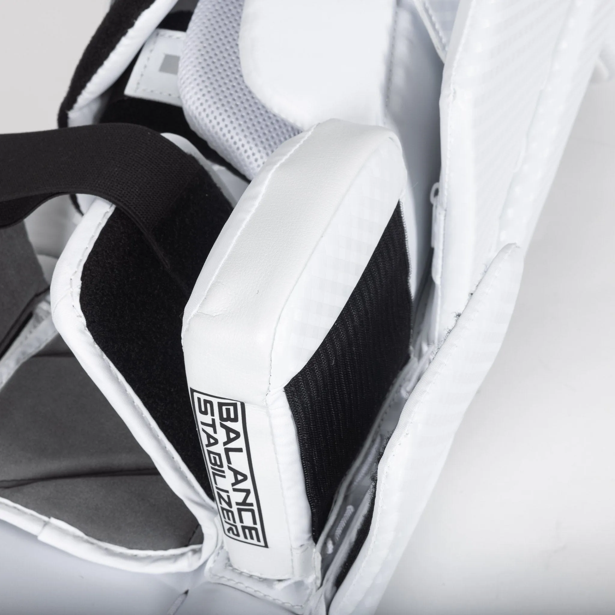 Vaughn Velocity V10 Intermediate Goalie Leg Pads
