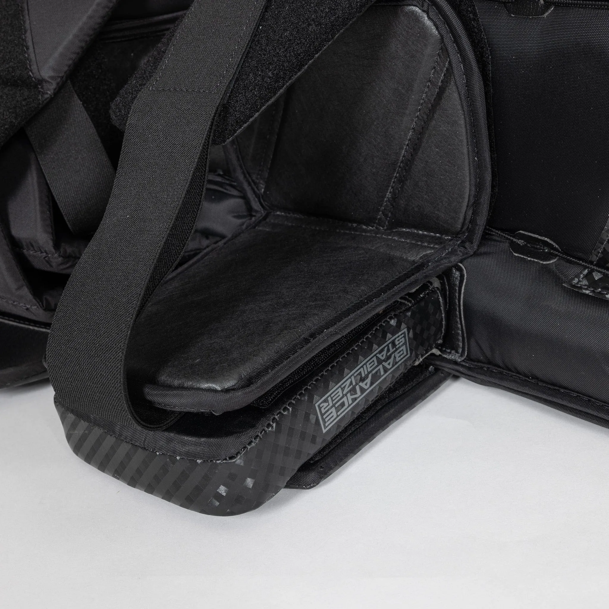 Vaughn Velocity V10 Pro Carbon Senior Goalie Leg Pads - Pulse Graphic