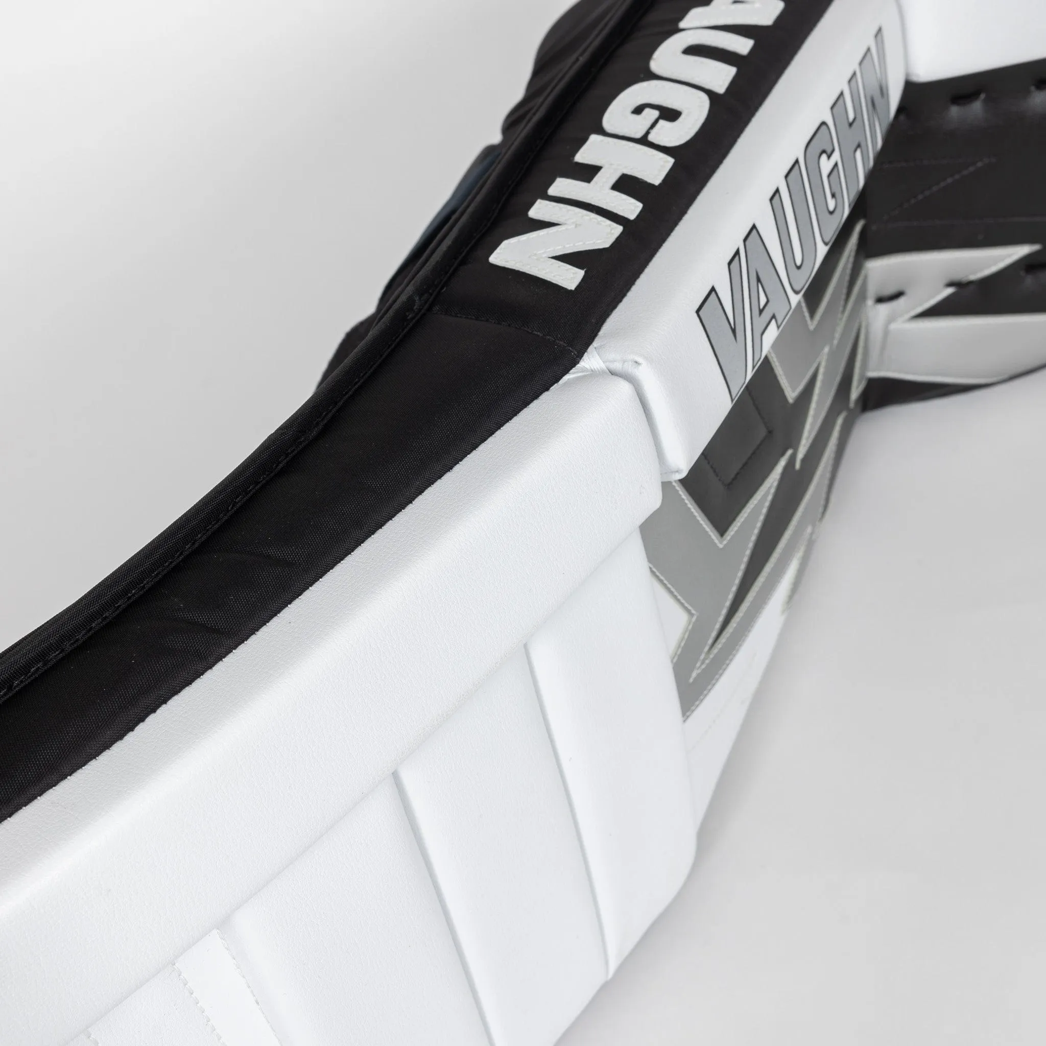 Vaughn Velocity V10 Pro Carbon Senior Goalie Leg Pads - Pulse Graphic