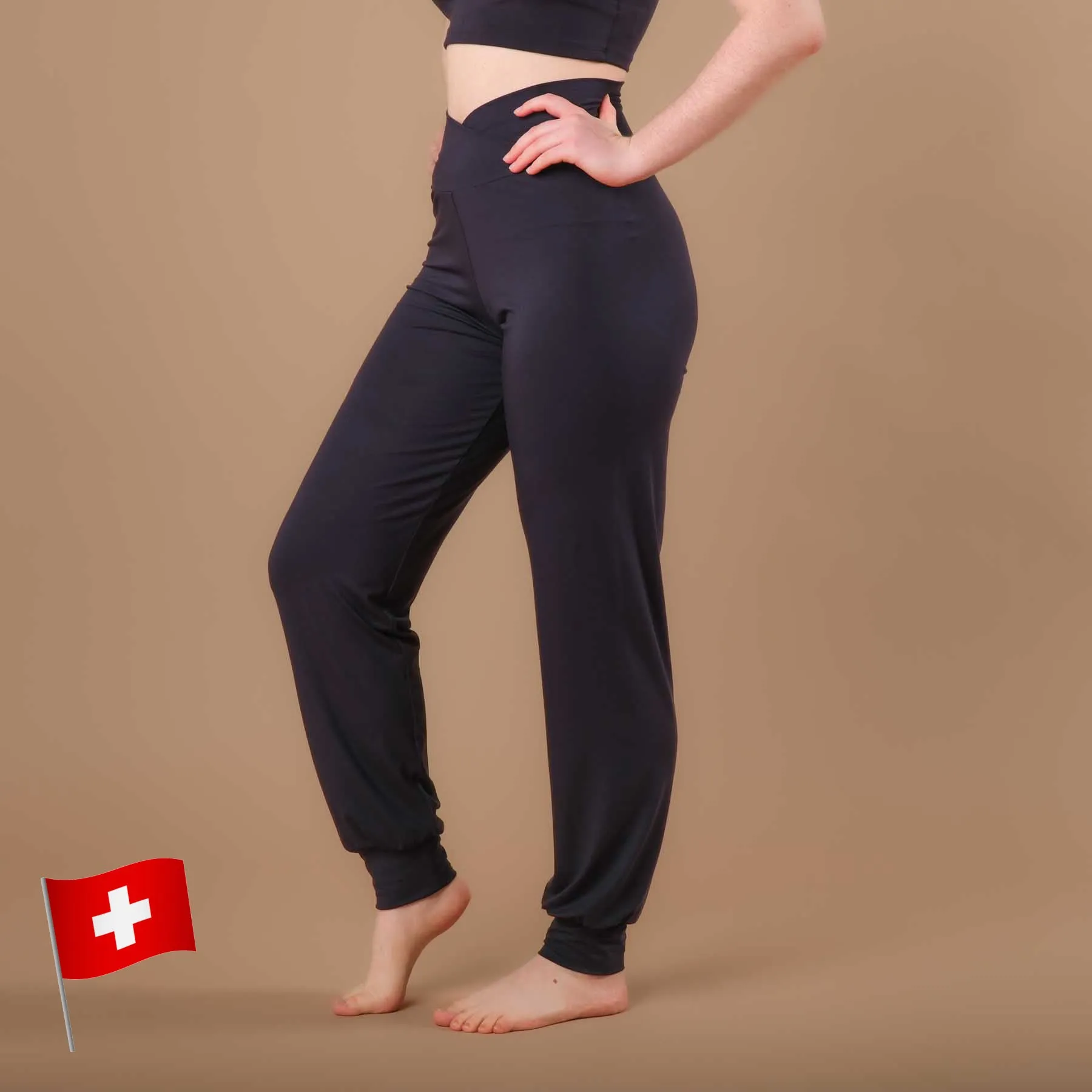 Yoga Hose Viki
