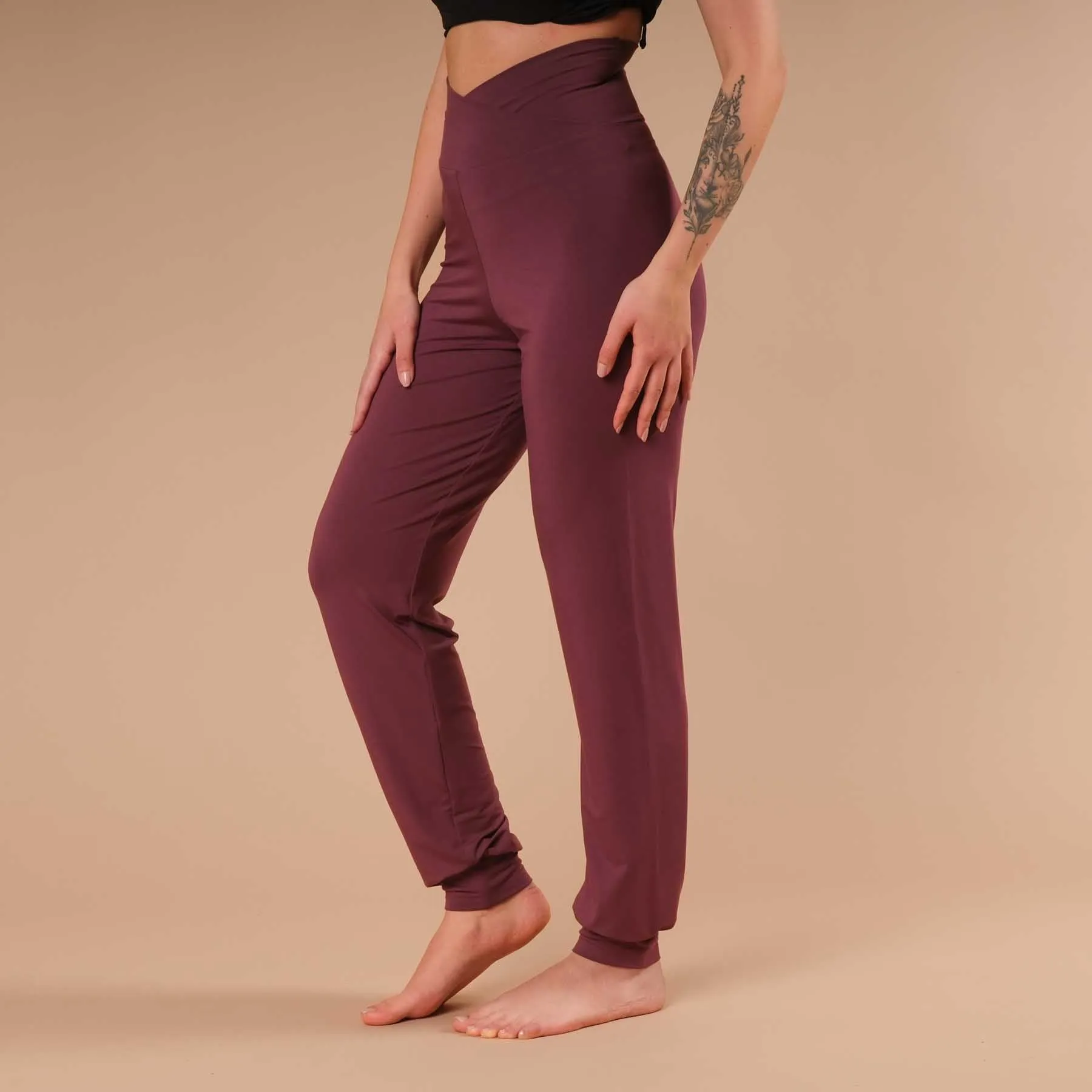 Yoga Hose Viki