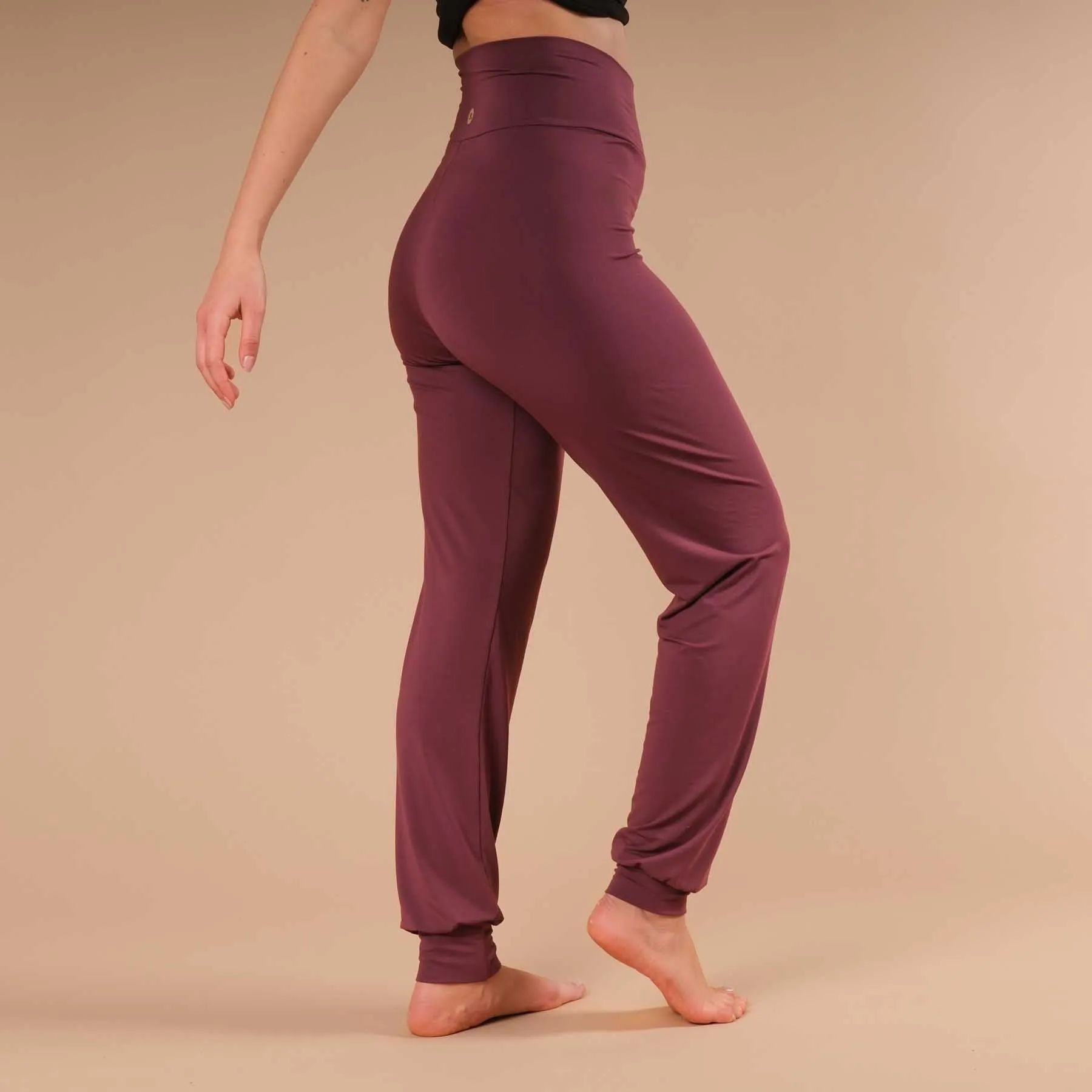 Yoga Hose Viki
