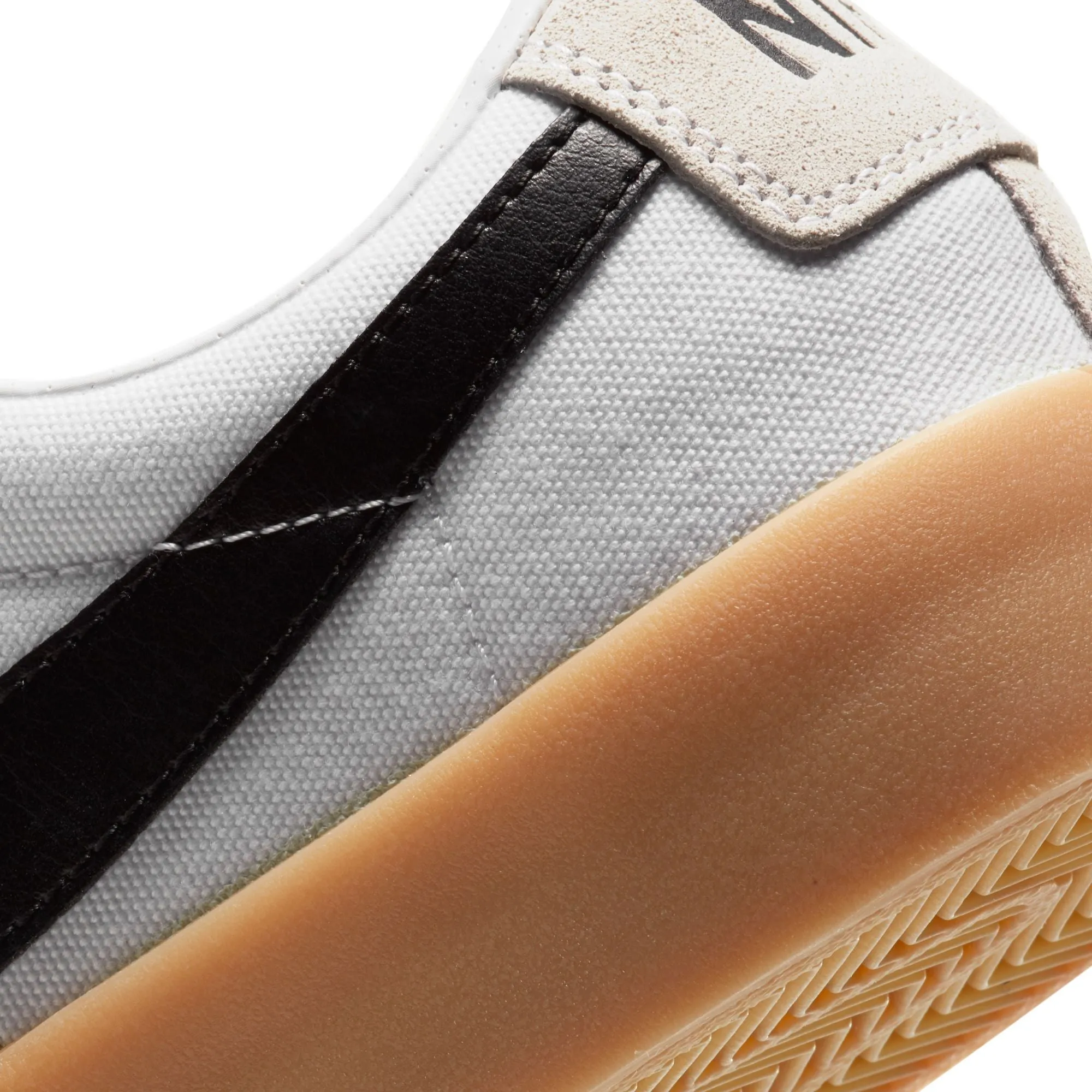 Zoom Blazer Low Pro GT (White/Black/White)